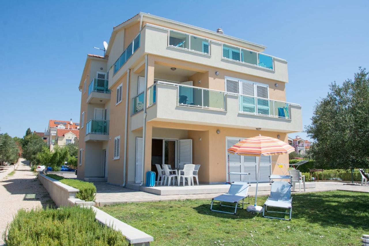 Apartments Citrine On The Beach Біоград-на-Мору Екстер'єр фото